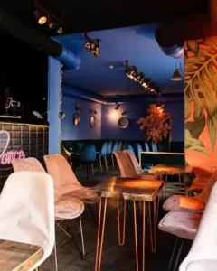 Gaisa un mīlestības bārs