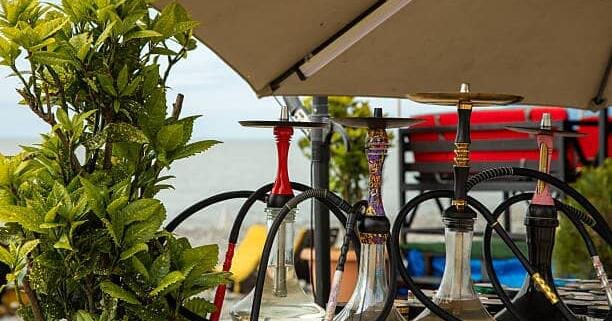 Kaljano rūkymas lauke: privalumai, trūkumai 1 Kaljano rūkymas lauke: privalumai, trūkumai